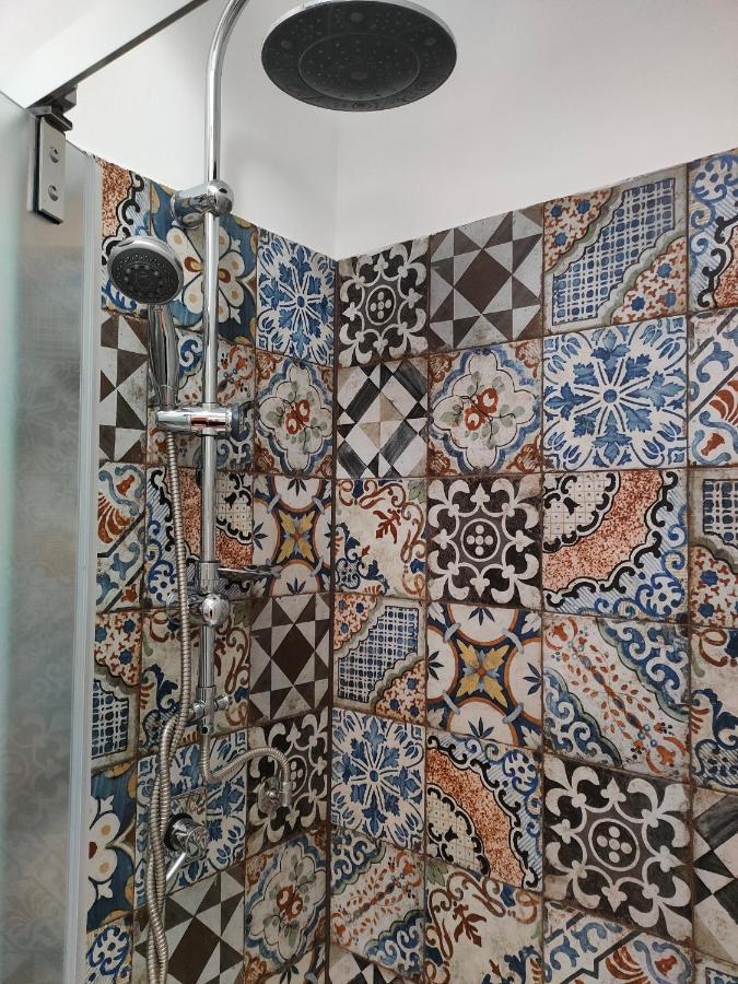 Volta 8 Rooms Trieste Ngoại thất bức ảnh