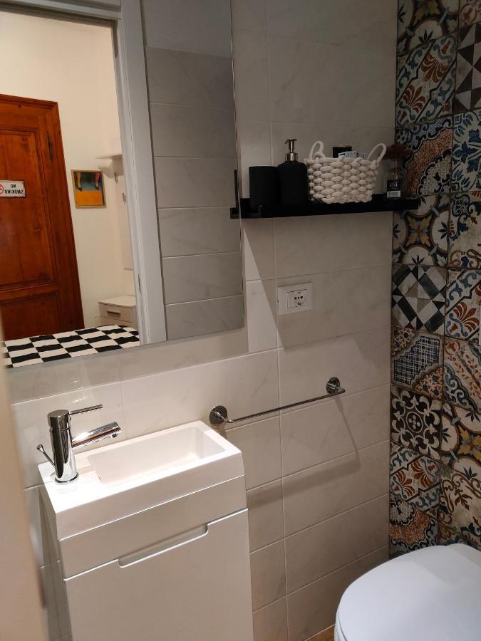 Volta 8 Rooms Trieste Ngoại thất bức ảnh