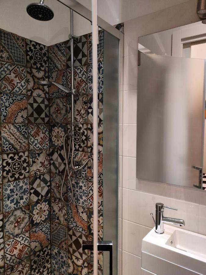 Volta 8 Rooms Trieste Ngoại thất bức ảnh